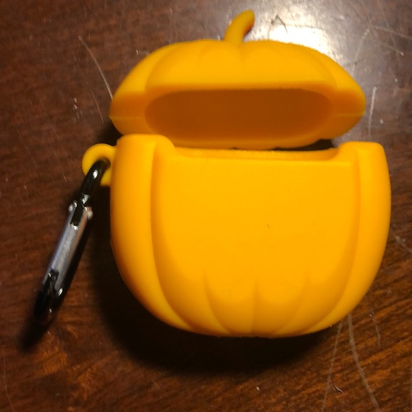 2 piece AirPod case for models 1/2 - Picture 2 of 2